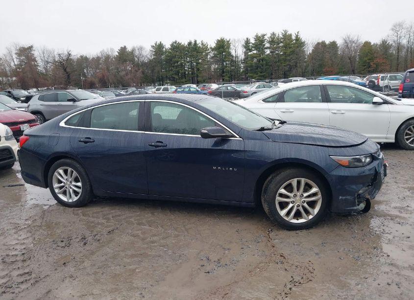 Photo 13 of 2017 Chevrolet Malibu 1LT (VIN 1G1ZE5ST5HF139507)