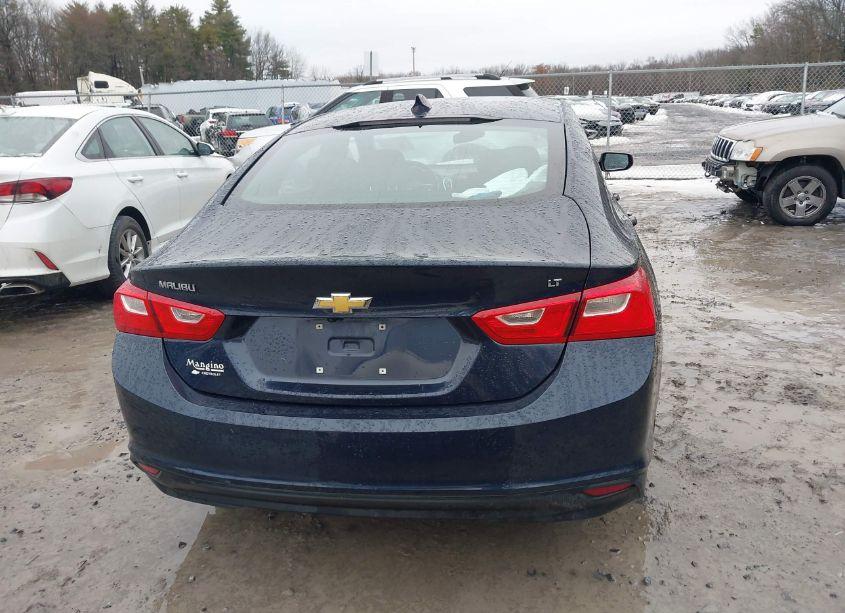Photo 16 of 2017 Chevrolet Malibu 1LT (VIN 1G1ZE5ST5HF139507)