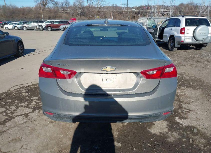 Photo 17 of 2017 Chevrolet Malibu 1LT (VIN 1G1ZE5ST5HF152810)
