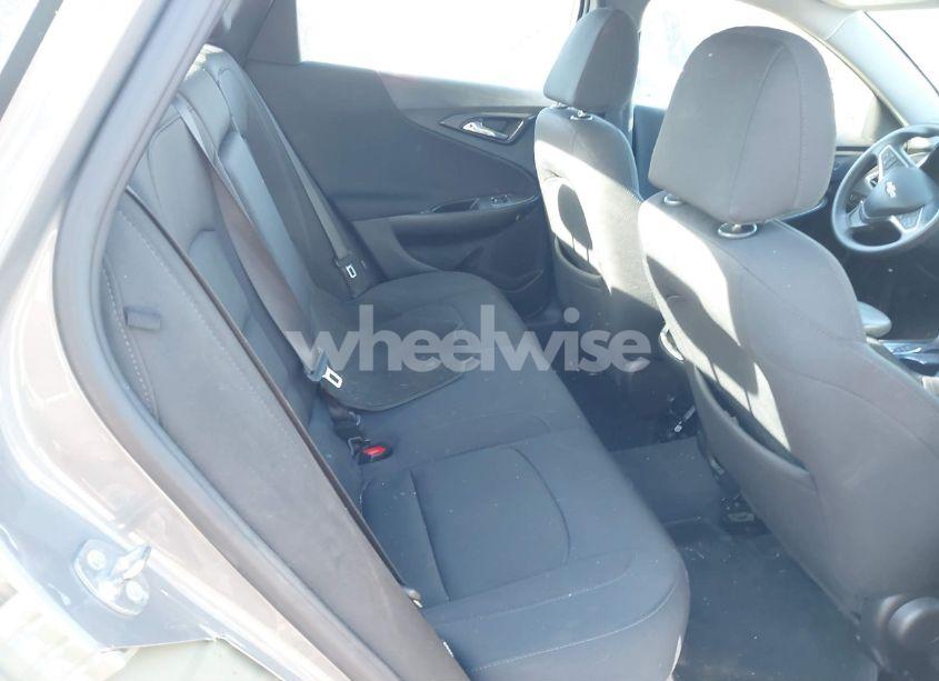 Photo 8 of 2017 Chevrolet Malibu 1LT (VIN 1G1ZE5ST5HF152810)