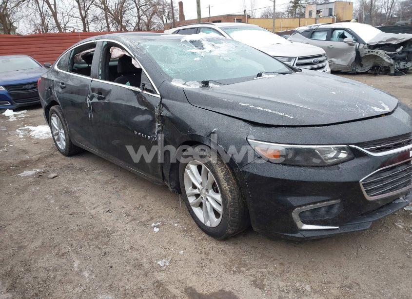 2017 Chevrolet Malibu 1LT (VIN 1G1ZE5ST5HF160891) main photo