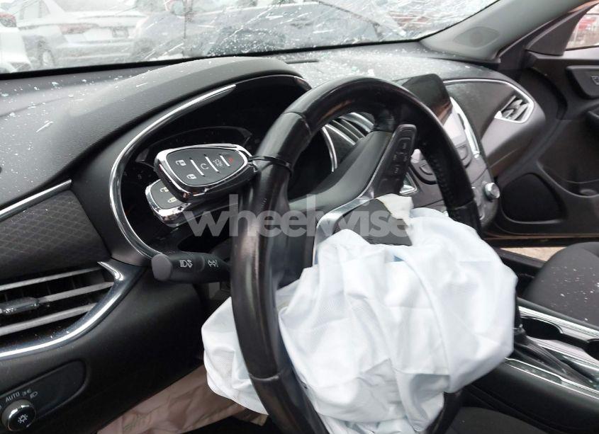 Photo 11 of 2017 Chevrolet Malibu 1LT (VIN 1G1ZE5ST5HF160891)