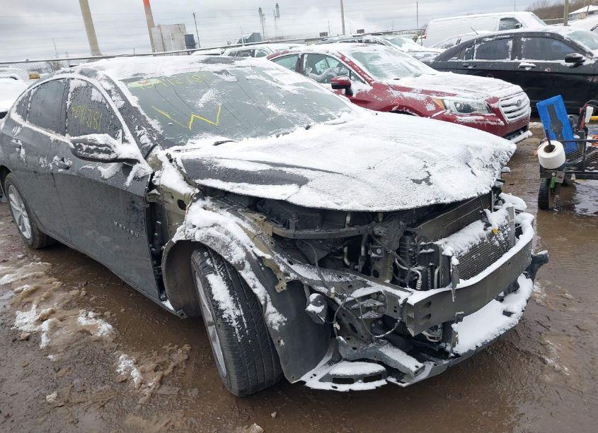 Photo 6 of 2017 Chevrolet Malibu 1LT (VIN 1G1ZE5ST5HF161345)