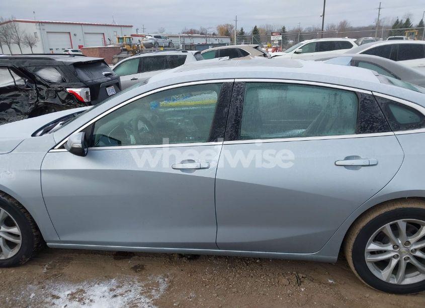 Photo 15 of 2017 Chevrolet Malibu 1LT (VIN 1G1ZE5ST5HF168425)