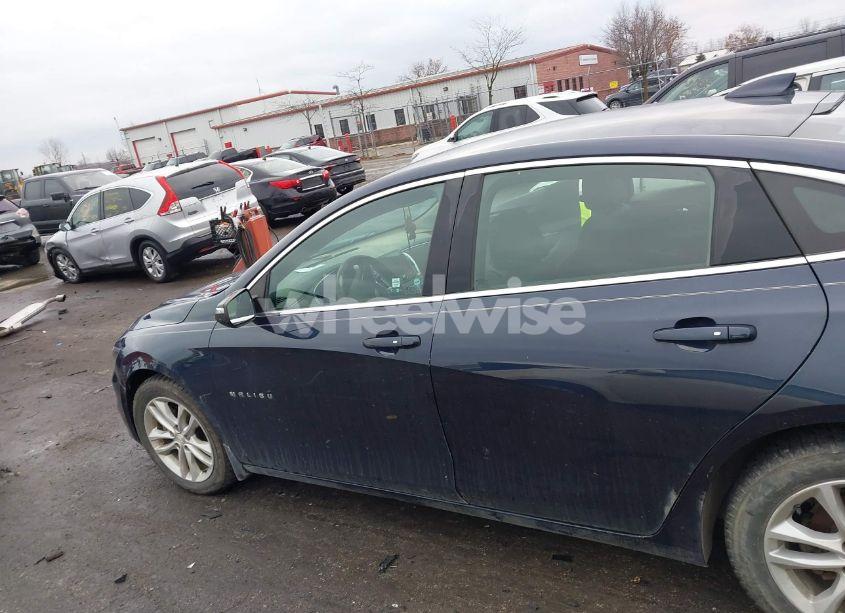 Photo 14 of 2017 Chevrolet Malibu 1LT (VIN 1G1ZE5ST5HF172068)