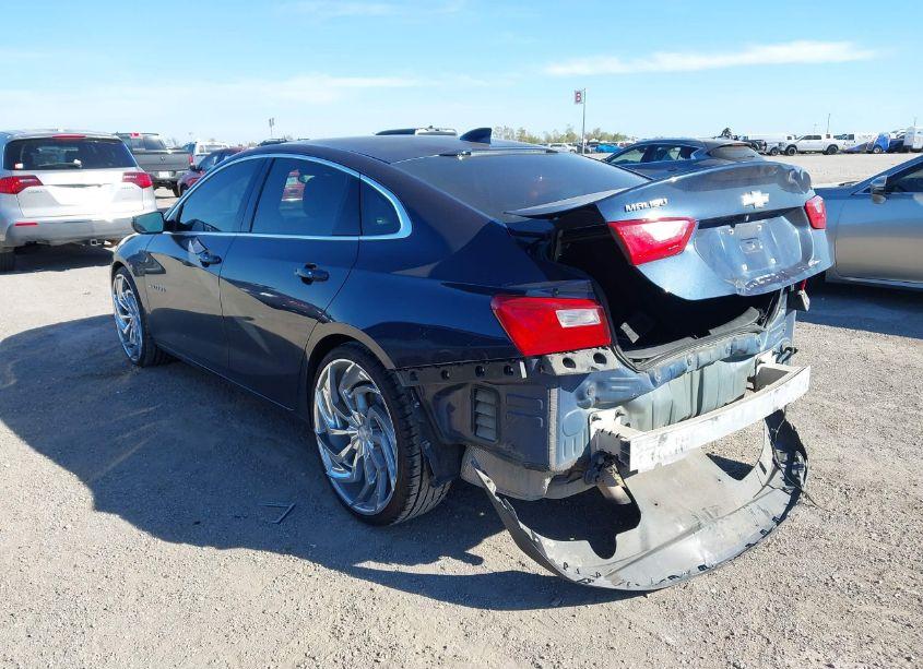 Photo 3 of 2017 Chevrolet Malibu 1LT (VIN 1G1ZE5ST5HF182051)
