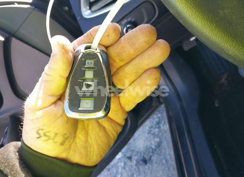 Photo 11 of 2017 Chevrolet Malibu 1LT (VIN 1G1ZE5ST5HF182566)