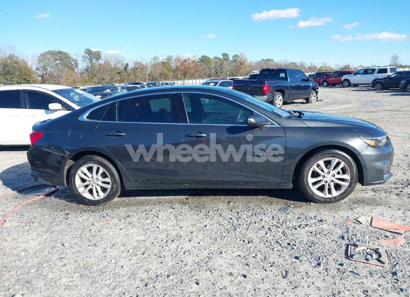 Photo 13 of 2017 Chevrolet Malibu 1LT (VIN 1G1ZE5ST5HF182566)