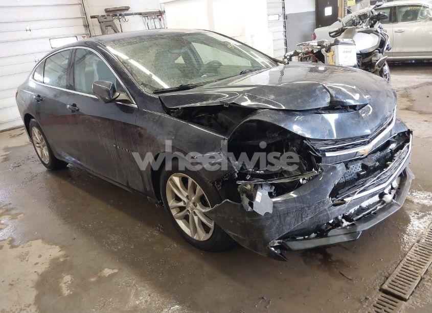 Photo 6 of 2017 Chevrolet Malibu 1LT (VIN 1G1ZE5ST5HF188691)