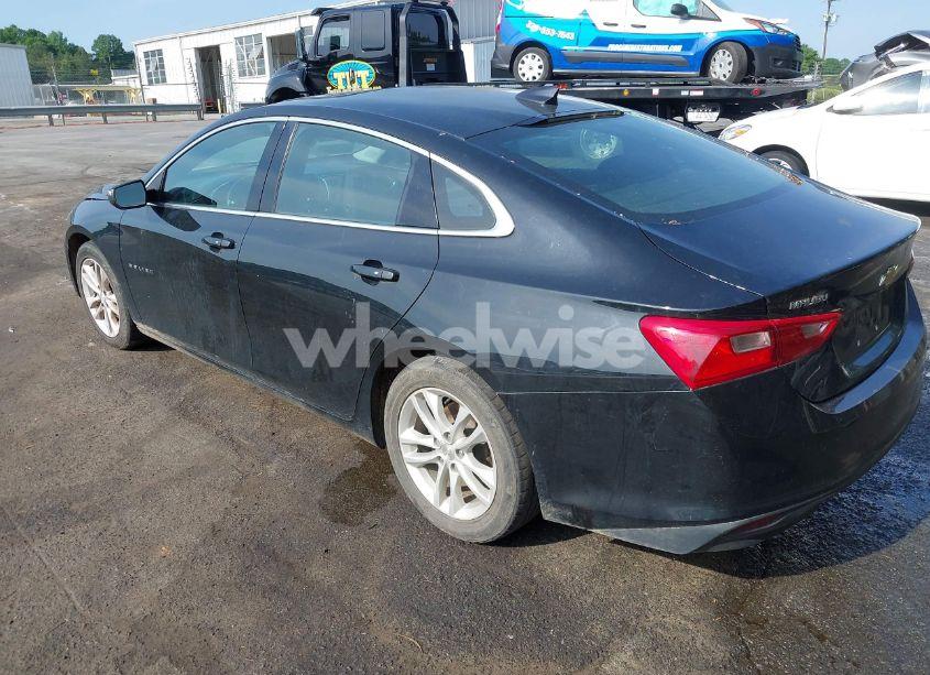 Photo 3 of 2017 Chevrolet Malibu 1LT (VIN 1G1ZE5ST5HF196578)