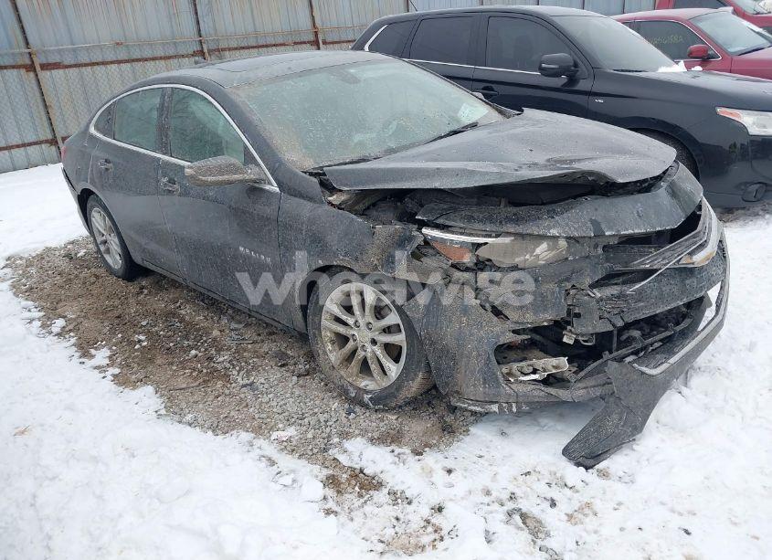 2017 Chevrolet Malibu 1LT (VIN 1G1ZE5ST5HF200824) main photo