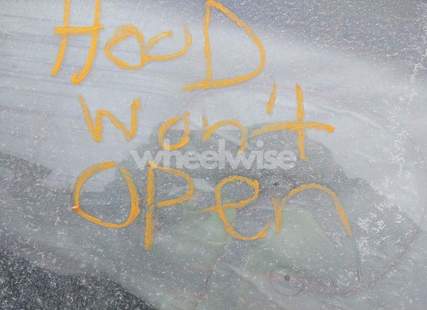 Photo 10 of 2017 Chevrolet Malibu 1LT (VIN 1G1ZE5ST5HF200824)