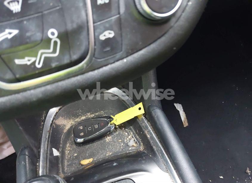 Photo 11 of 2017 Chevrolet Malibu 1LT (VIN 1G1ZE5ST5HF200824)