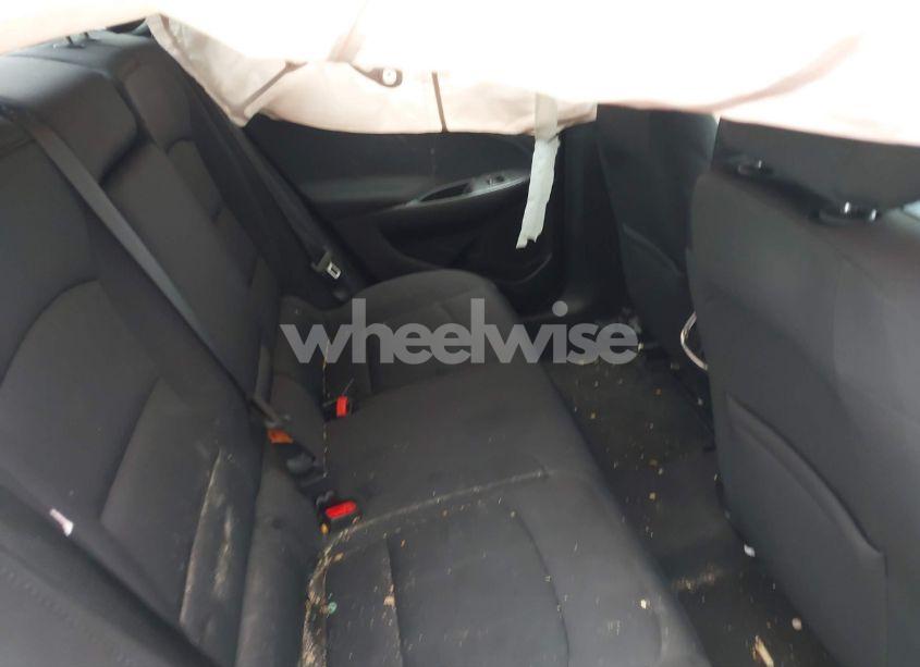 Photo 8 of 2017 Chevrolet Malibu 1LT (VIN 1G1ZE5ST5HF200824)