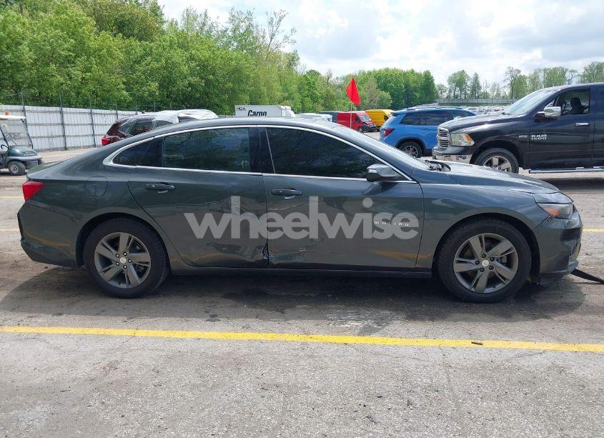 Photo 13 of 2017 Chevrolet Malibu 1LT (VIN 1G1ZE5ST5HF221222)