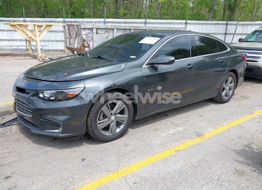 Photo 2 of 2017 Chevrolet Malibu 1LT (VIN 1G1ZE5ST5HF221222)