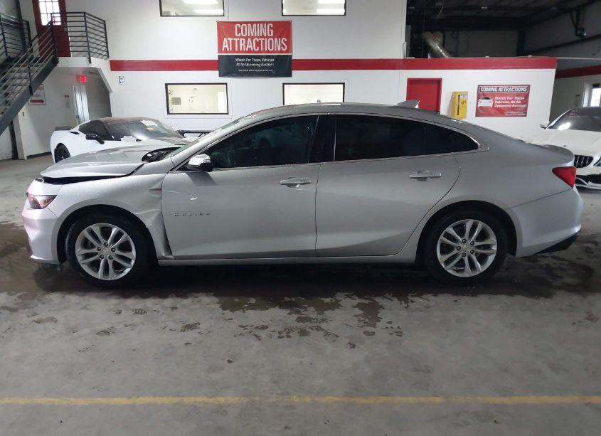 Photo 14 of 2017 Chevrolet Malibu 1LT (VIN 1G1ZE5ST5HF256813)
