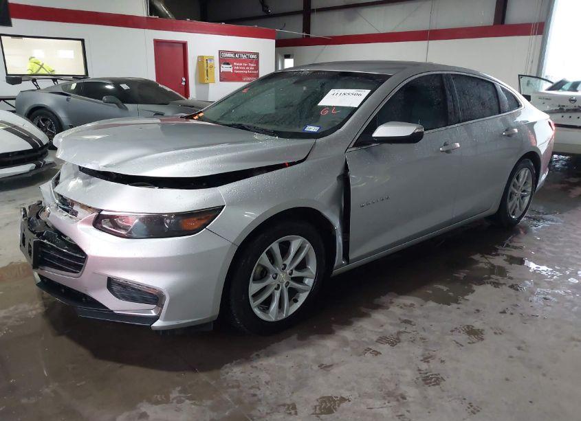 Photo 2 of 2017 Chevrolet Malibu 1LT (VIN 1G1ZE5ST5HF256813)
