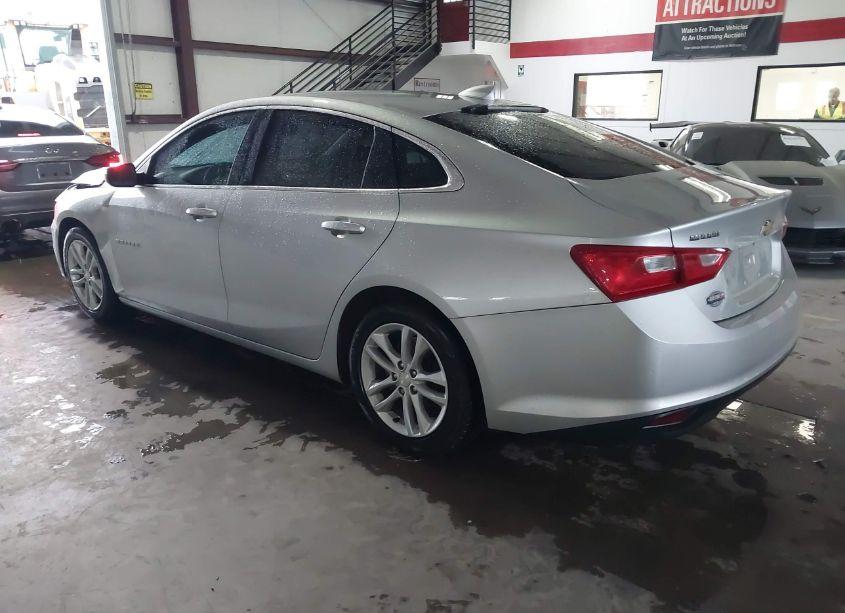 Photo 3 of 2017 Chevrolet Malibu 1LT (VIN 1G1ZE5ST5HF256813)