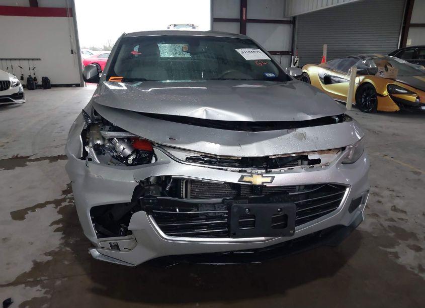Photo 6 of 2017 Chevrolet Malibu 1LT (VIN 1G1ZE5ST5HF256813)