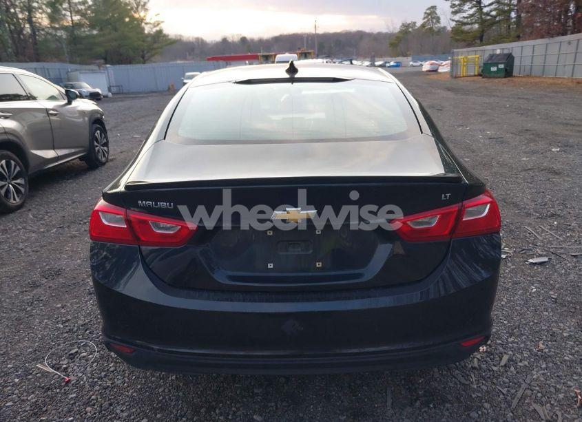 Photo 16 of 2017 Chevrolet Malibu 1LT (VIN 1G1ZE5ST5HF262420)