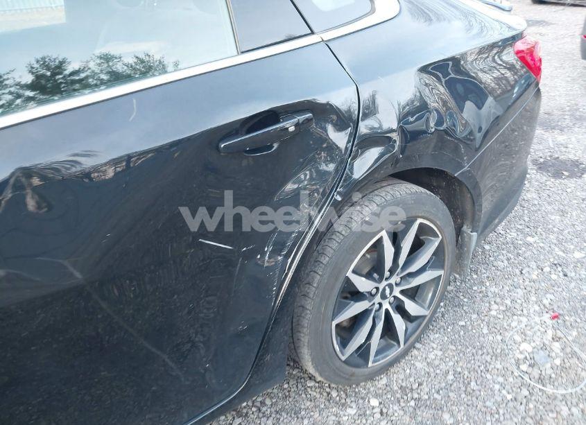 Photo 6 of 2017 Chevrolet Malibu 1LT (VIN 1G1ZE5ST5HF262420)