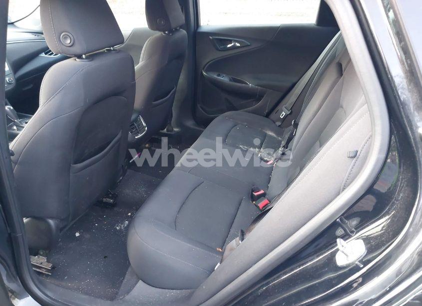 Photo 8 of 2017 Chevrolet Malibu 1LT (VIN 1G1ZE5ST5HF262420)