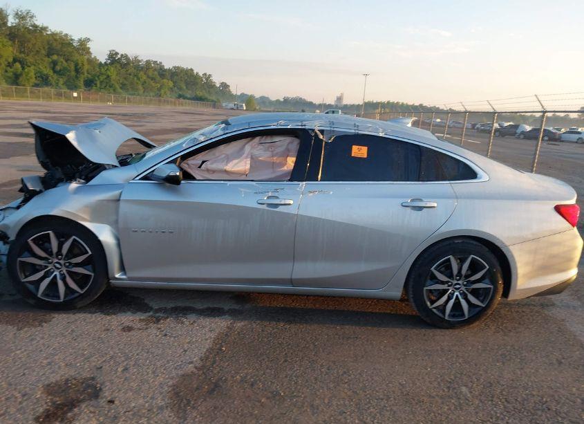 Photo 14 of 2017 Chevrolet Malibu 1LT (VIN 1G1ZE5ST5HF263860)