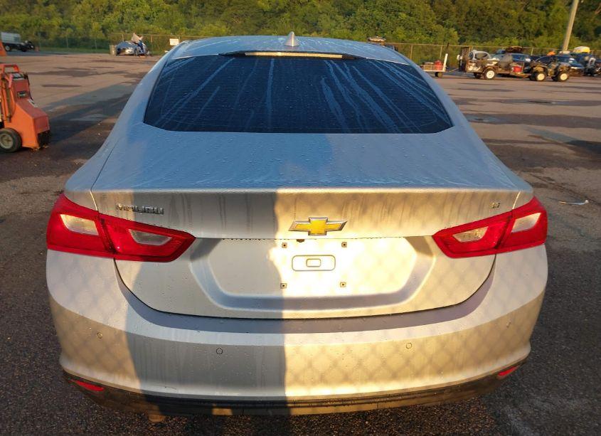 Photo 16 of 2017 Chevrolet Malibu 1LT (VIN 1G1ZE5ST5HF263860)