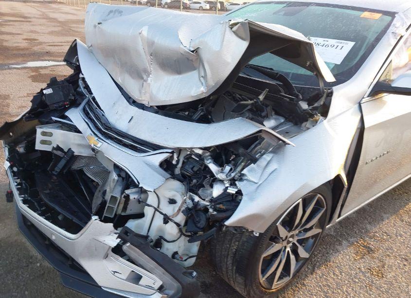 Photo 6 of 2017 Chevrolet Malibu 1LT (VIN 1G1ZE5ST5HF263860)