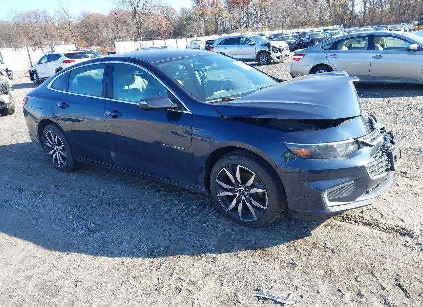 2017 Chevrolet Malibu 1LT (VIN 1G1ZE5ST5HF266340) main photo
