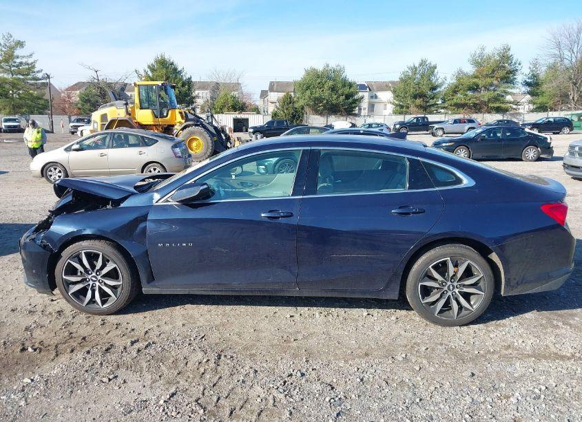 Photo 14 of 2017 Chevrolet Malibu 1LT (VIN 1G1ZE5ST5HF266340)