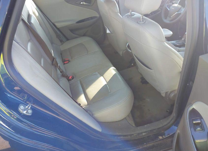 Photo 8 of 2017 Chevrolet Malibu 1LT (VIN 1G1ZE5ST5HF266340)