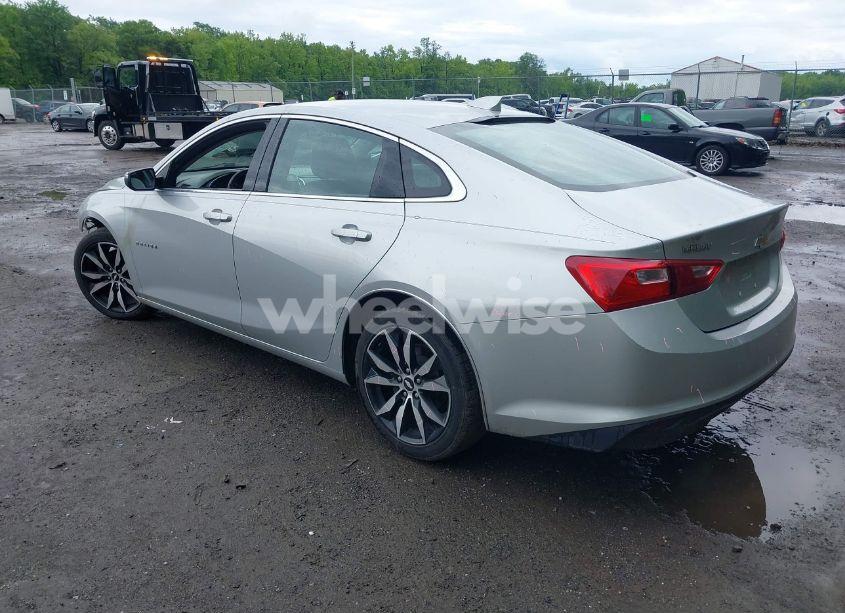 Photo 3 of 2017 Chevrolet Malibu 1LT (VIN 1G1ZE5ST5HF286619)