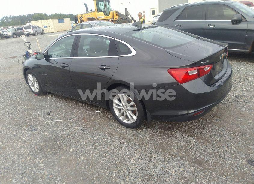 Photo 3 of 2016 Chevrolet Malibu 1LT (VIN 1G1ZE5ST6GF170120)