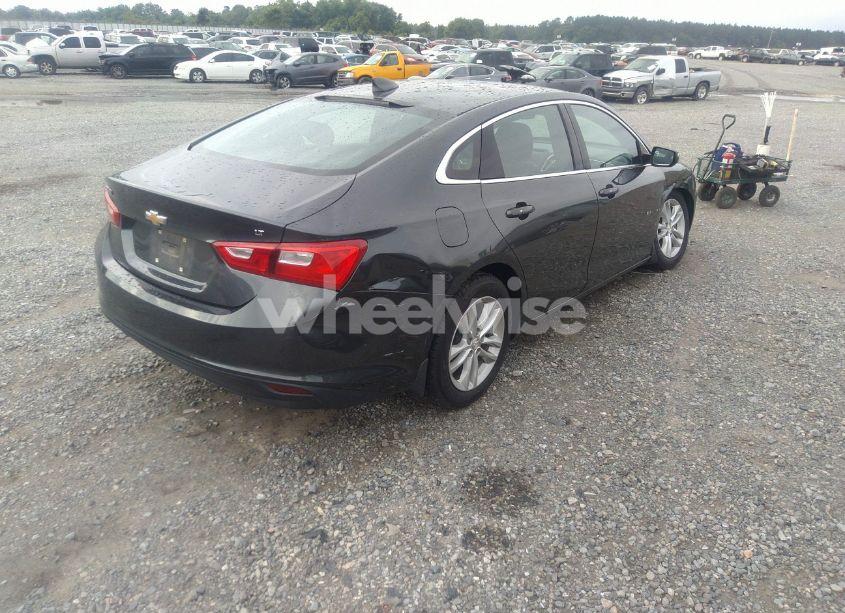 Photo 4 of 2016 Chevrolet Malibu 1LT (VIN 1G1ZE5ST6GF170120)