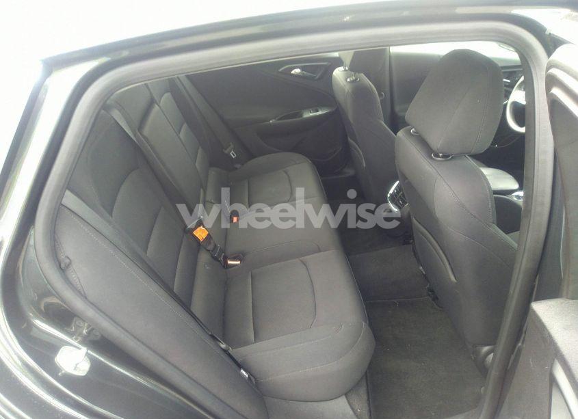 Photo 8 of 2016 Chevrolet Malibu 1LT (VIN 1G1ZE5ST6GF170120)