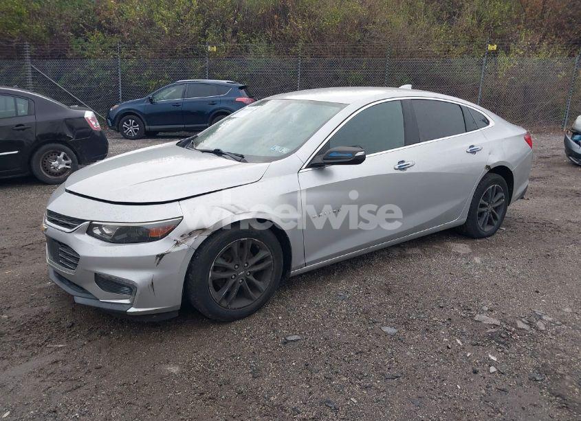 Photo 2 of 2016 Chevrolet Malibu 1LT (VIN 1G1ZE5ST6GF202841)