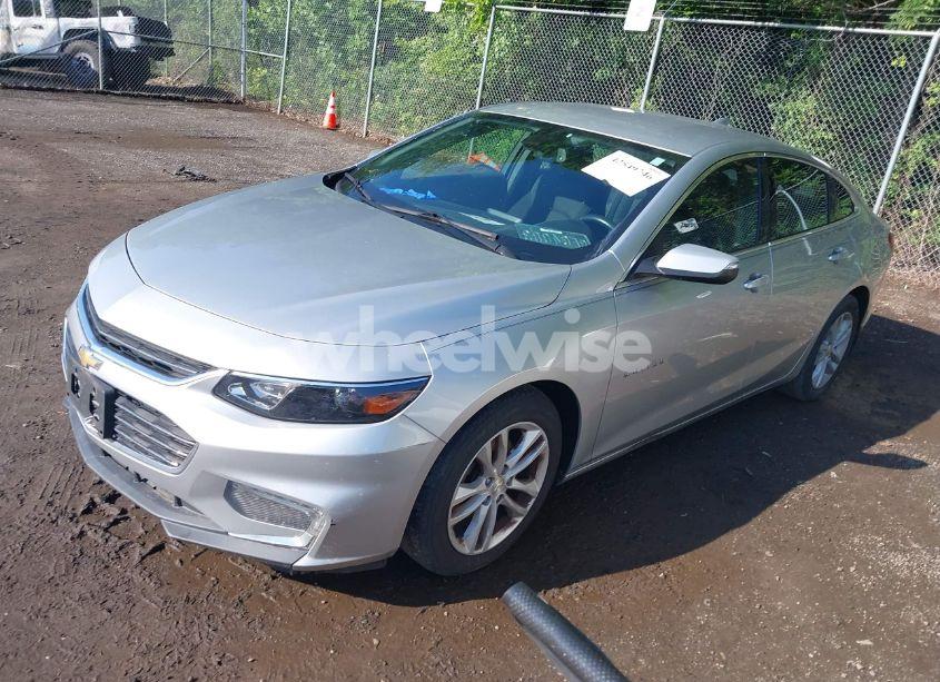 Photo 2 of 2016 Chevrolet Malibu 1LT (VIN 1G1ZE5ST6GF228128)
