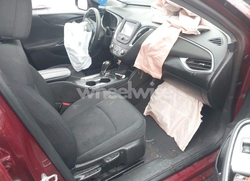 Photo 5 of 2016 Chevrolet Malibu 1LT (VIN 1G1ZE5ST6GF238271)