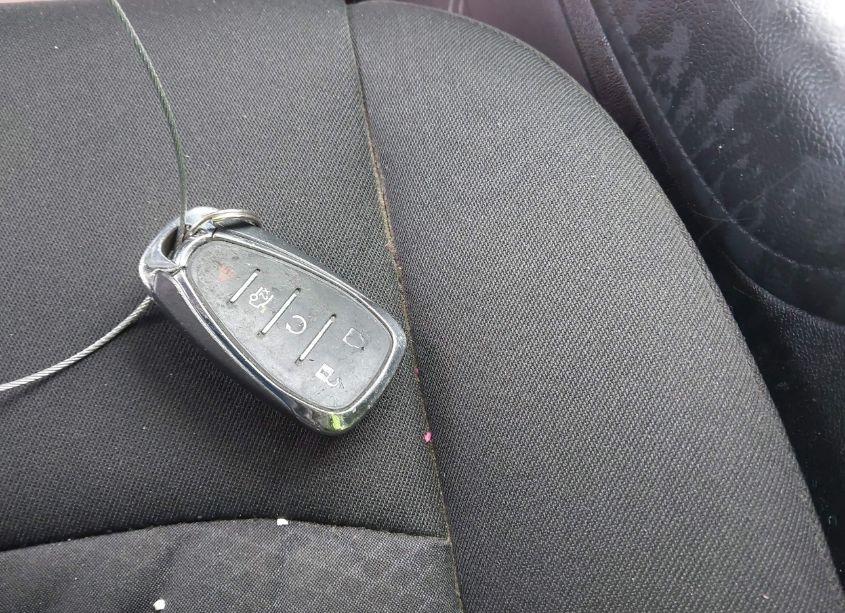 Photo 11 of 2016 Chevrolet Malibu 1LT (VIN 1G1ZE5ST6GF241249)