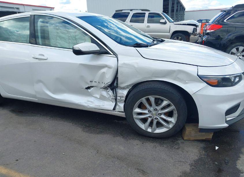 Photo 6 of 2016 Chevrolet Malibu 1LT (VIN 1G1ZE5ST6GF241249)