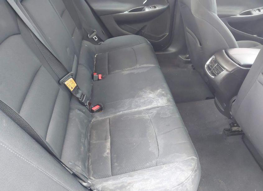 Photo 8 of 2016 Chevrolet Malibu 1LT (VIN 1G1ZE5ST6GF241249)