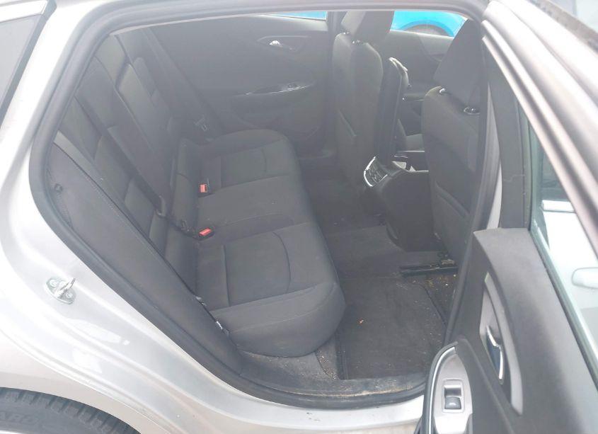 Photo 8 of 2016 Chevrolet Malibu 1LT (VIN 1G1ZE5ST6GF241543)