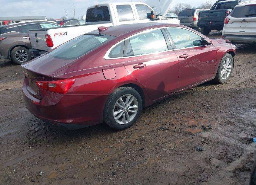 Photo 4 of 2016 Chevrolet Malibu 1LT (VIN 1G1ZE5ST6GF254647)