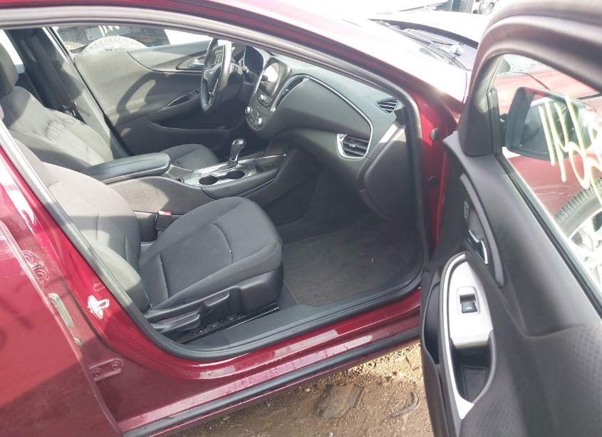 Photo 5 of 2016 Chevrolet Malibu 1LT (VIN 1G1ZE5ST6GF254647)