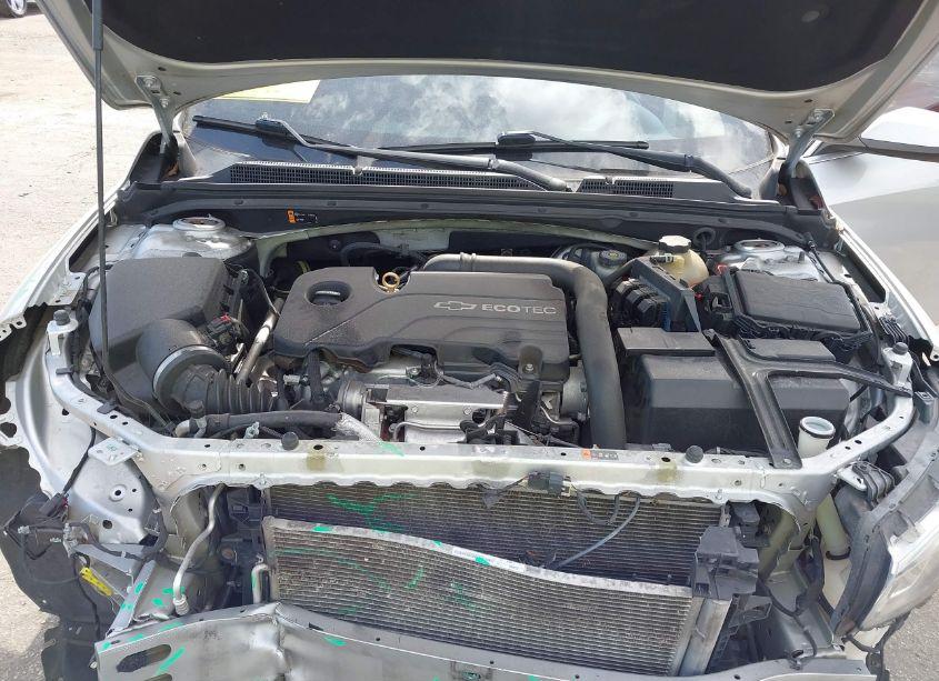 Photo 10 of 2016 Chevrolet Malibu 1LT (VIN 1G1ZE5ST6GF260948)