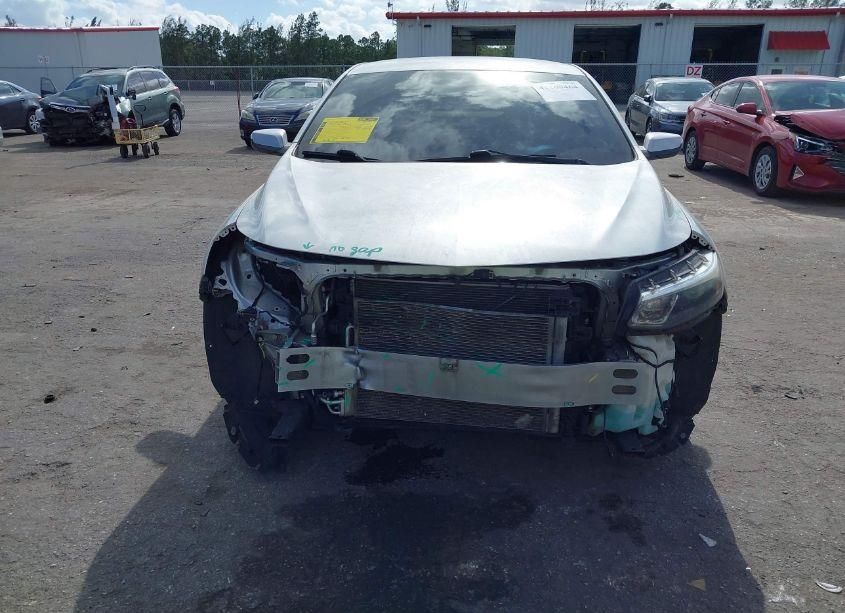 Photo 6 of 2016 Chevrolet Malibu 1LT (VIN 1G1ZE5ST6GF260948)