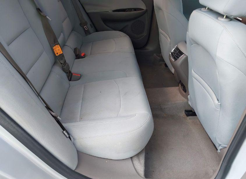 Photo 8 of 2016 Chevrolet Malibu 1LT (VIN 1G1ZE5ST6GF260948)