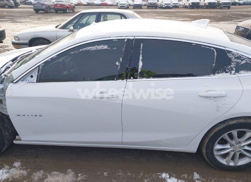 Photo 14 of 2016 Chevrolet Malibu 1LT (VIN 1G1ZE5ST6GF266331)